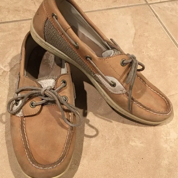 Sperry Women's Tan Boat Shoes - Picture 2 of 6